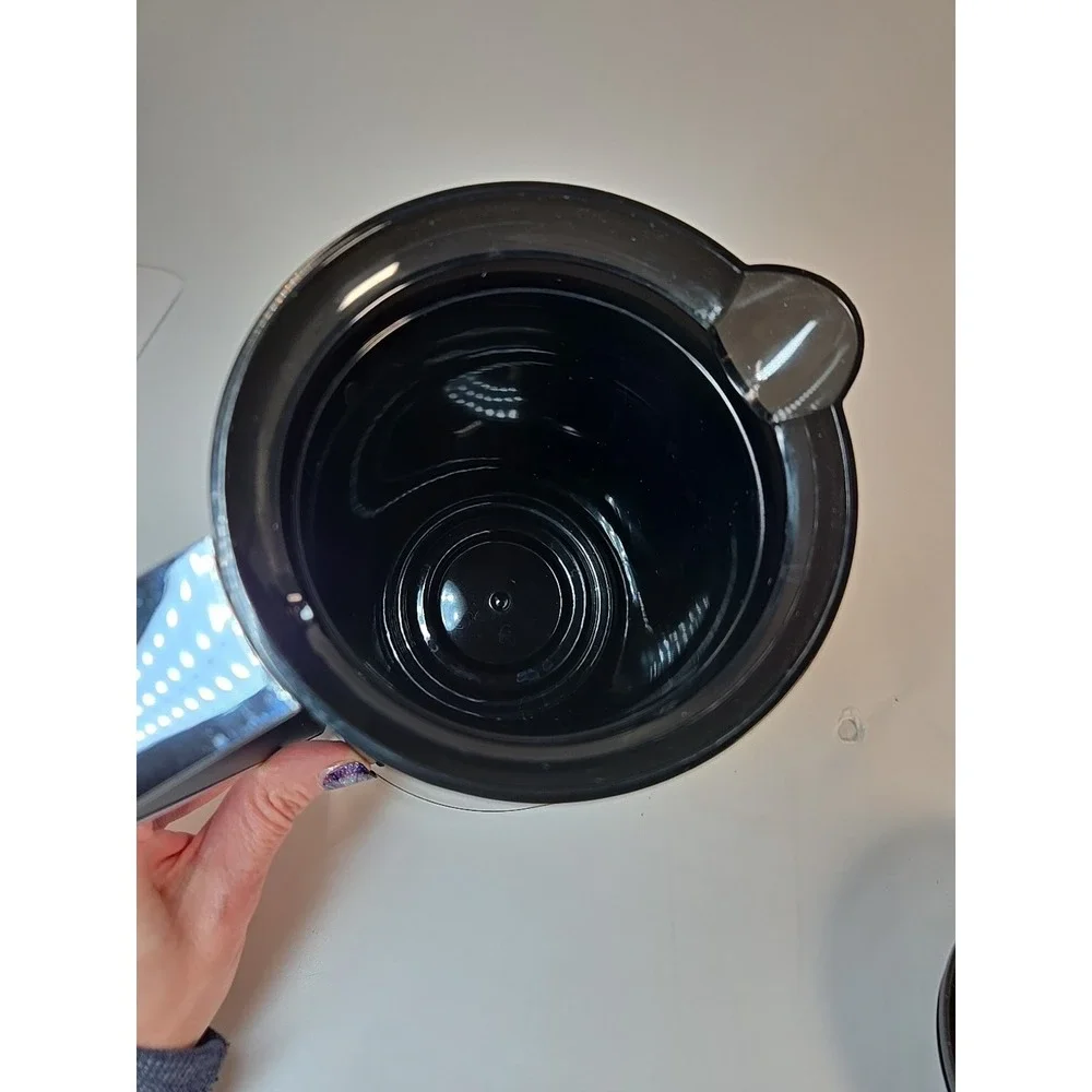 KEURIG 2.0 K-Carafe Thermal Coffee Pot Black With Silver‎ Handle 4 Cup/ 32 OZ